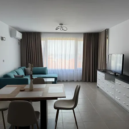 Апартаменты Sun Coast By The Sea *