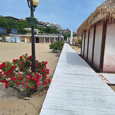 아파트 Sun Coast By The Sea