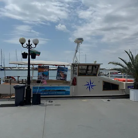 아파트 Sun Coast By The Sea *